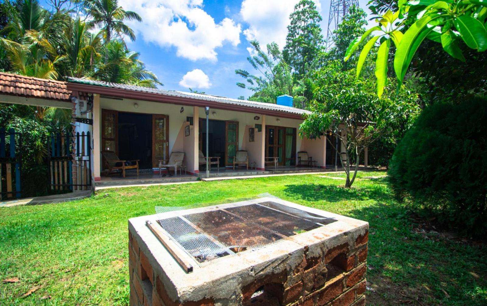 Hilltop Bungalow Hotel Mirissa Ngoại thất bức ảnh