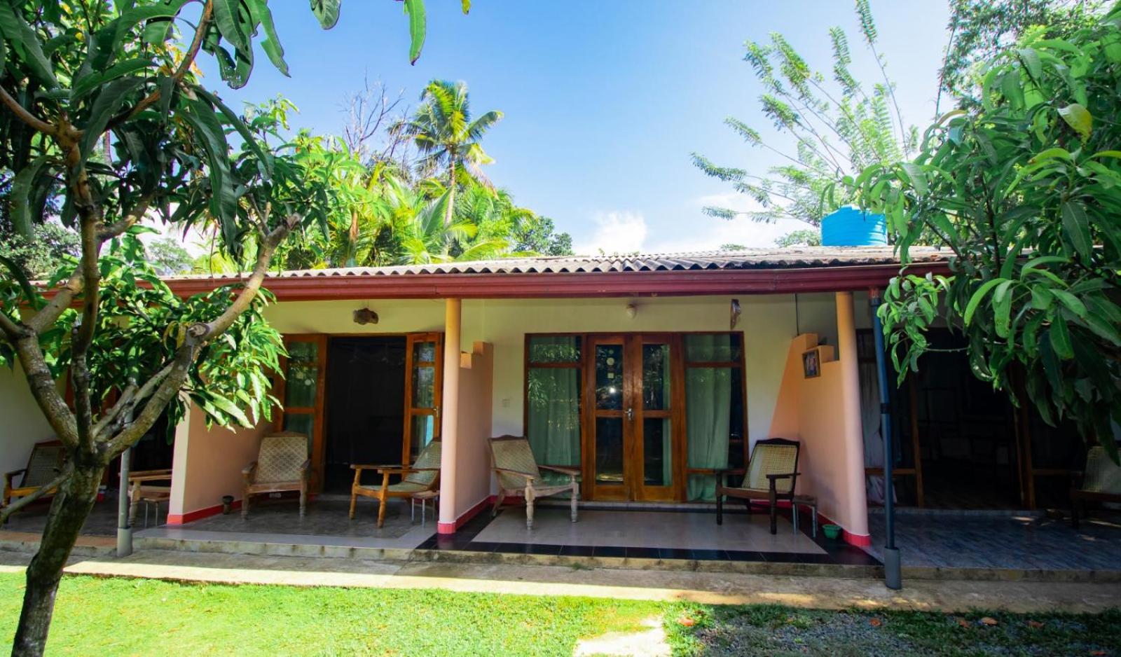 Hilltop Bungalow Hotel Mirissa Ngoại thất bức ảnh