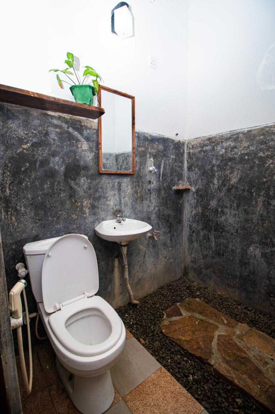 Hilltop Bungalow Hotel Mirissa Ngoại thất bức ảnh
